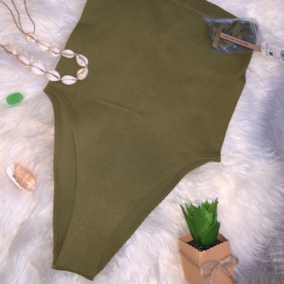 Seamless bandeau bodysuit - Picture 4 of 8